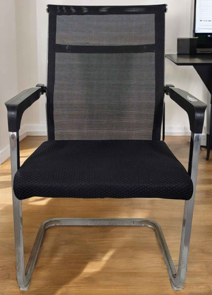 Modern Mesh Visitor Chair with Chrome Cantilever Frame – Breathable Office Guest Seating