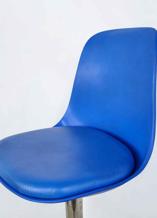 Modern Blue Bar Stool with Chrome Base – Adjustable Café Counter Chair