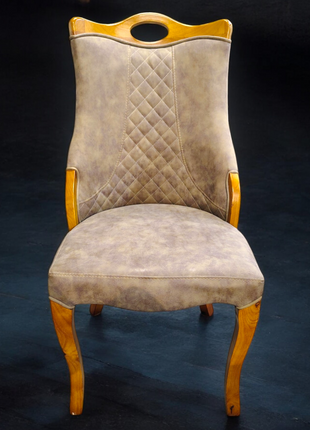 Vintage Royal Wooden Chair with Quilted Backrest – Elegant Dining or Accent Chair